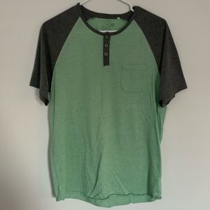 PacSun Green T-shirt